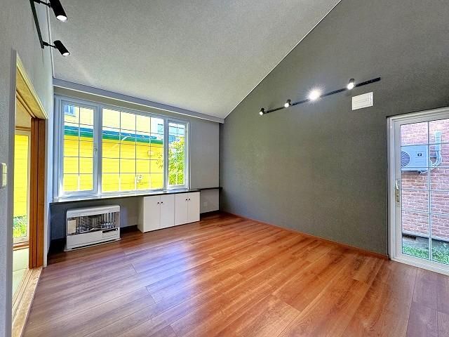4LDK House for Sale in Sumikawa, Minami Ward, Sapporo - Thumbnail 3