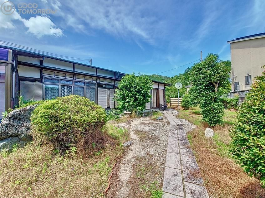 4LDK Single-Story House with Large Garden in Iwakuni, Yamaguchi - Thumbnail 3