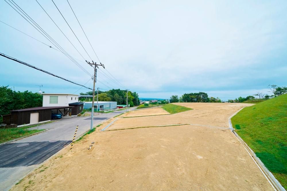 345m2 Building-Condition-Free Land in Kitahiroshima City, Hokkaido - Thumbnail 2