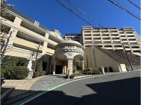 3LDK Apartment for Sale in Minami Ward, Yokohama - Thumbnail 4