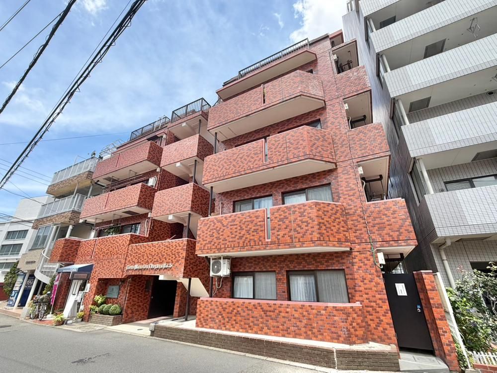 3LDK Apartment for Sale in Minami Ward, Yokohama - Thumbnail 2