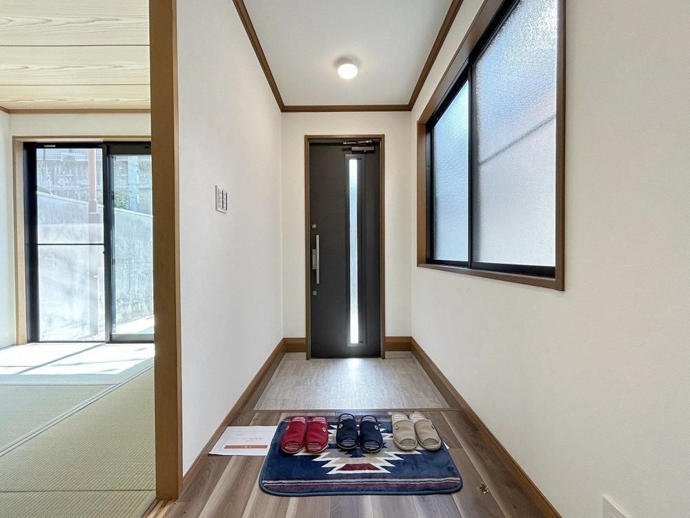 Renovated 3LDK House for Sale in Itami, Hyogo - Thumbnail 3