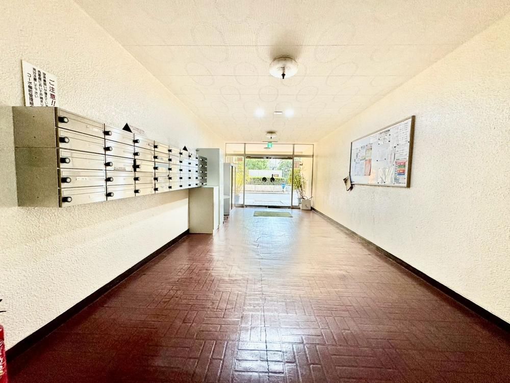 2LDK Apartment for Sale in Kawasaki, Kanagawa - 71.36m2 - Thumbnail 2