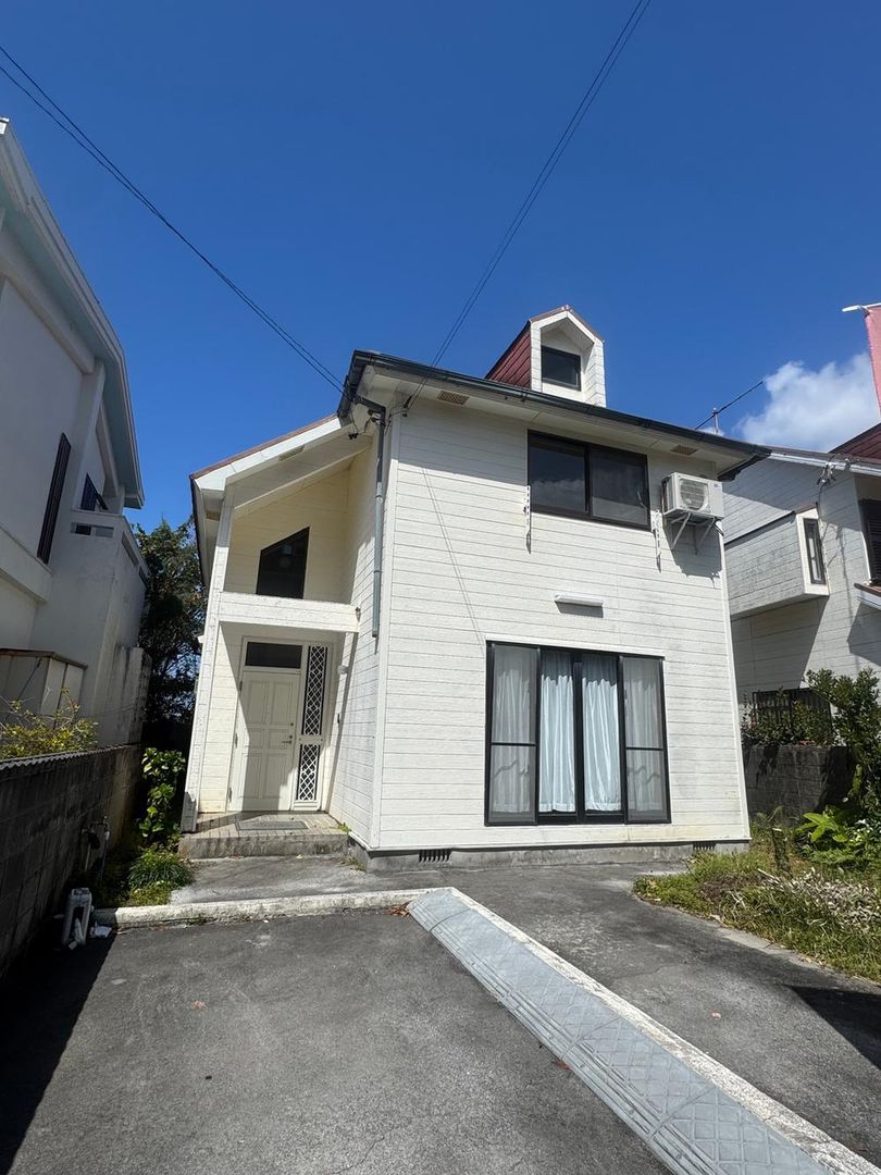 3LDK Detached House for Sale in Tomigusuku, Okinawa - 26.8M Yen - Thumbnail 2