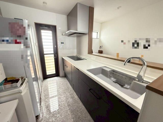 Modern 3LDK House for Sale in Takarazuka, Hyogo - Thumbnail 4