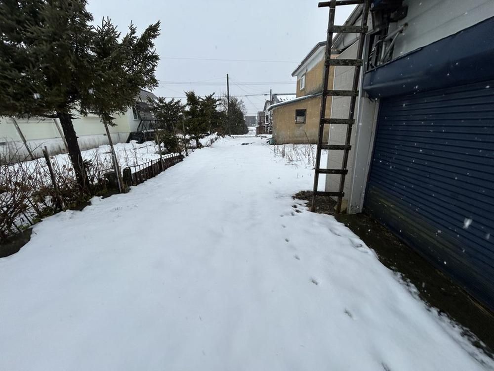 Land for Sale in Takikawa City, Hokkaido - 148.76 sqm - Thumbnail 2