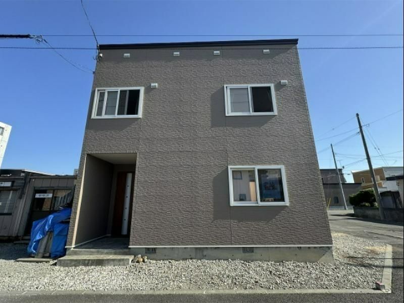 6LDK Two-Generation House for Sale in Ebetsu, Hokkaido - Thumbnail 2