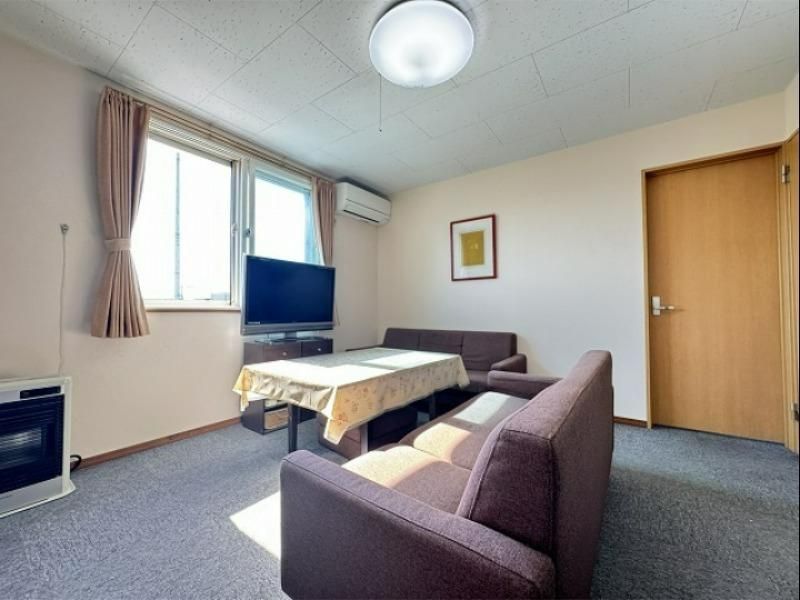 6LDK Two-Generation House for Sale in Ebetsu, Hokkaido - Thumbnail 4
