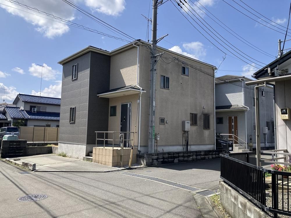 4LDK+S Detached House with Garden in Sagamihara, Kanagawa - Thumbnail 2