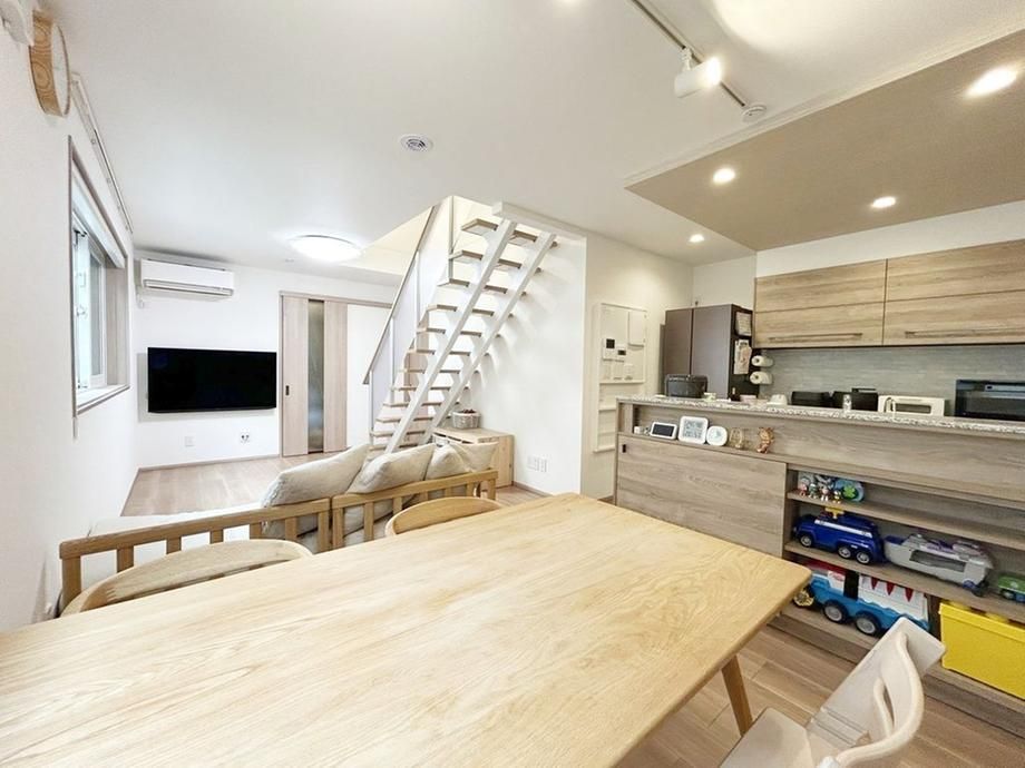 3LDK Detached House in Higashimurayama, Tokyo with Solar Power - Thumbnail 4