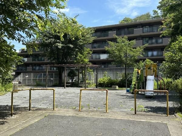 3LDK 76.6m2 Apartment for Sale in Asao-ku, Kawasaki - Thumbnail 2