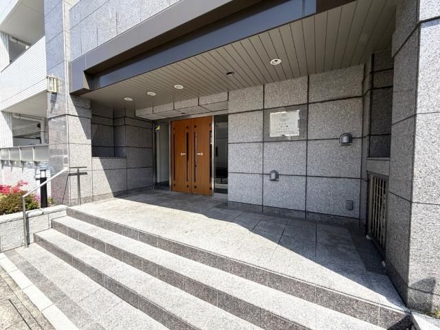2LDK Apartment for Sale in Ichikawa, Chiba - 69.1m2 - Thumbnail 4