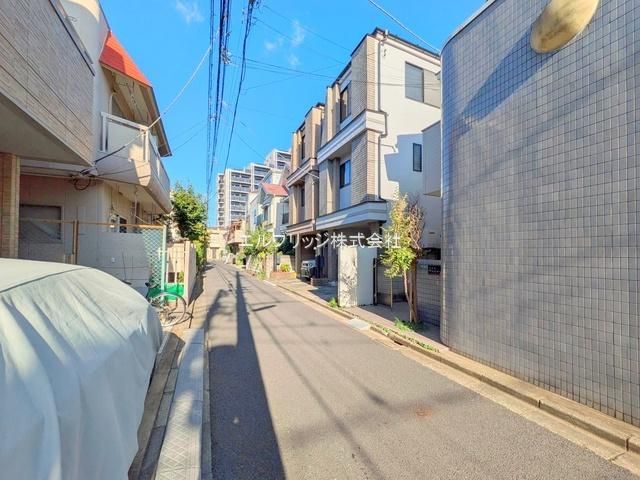 Renovated 3LDK House in Setagaya, Tokyo - 88m² - Thumbnail 3