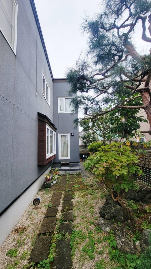 Renovated 4LDK House in Toyohira, Sapporo - 147.81 sqm - Thumbnail 3