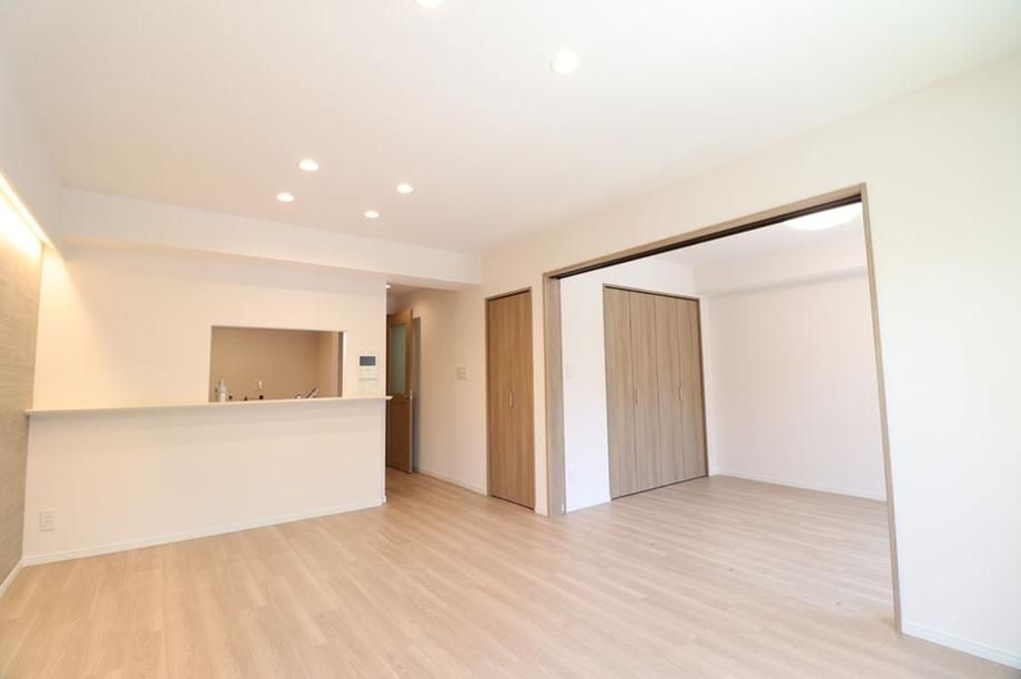 Crest Court Kita 31-jo 3LDK Apartment for Sale in Sapporo - Thumbnail 4