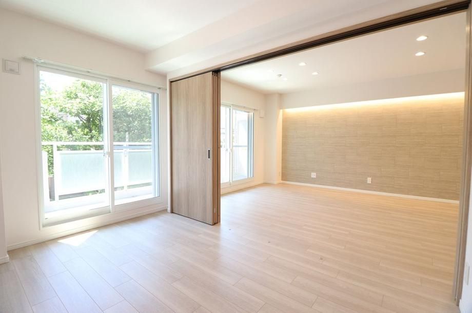 Crest Court Kita 31-jo 3LDK Apartment for Sale in Sapporo - Thumbnail 3