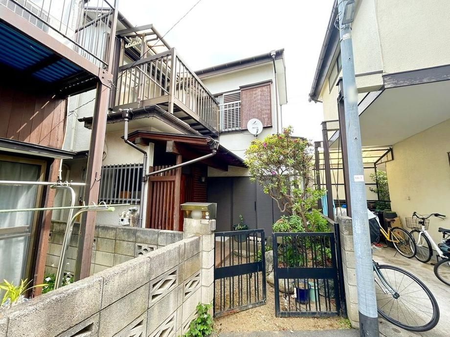 3LDK Used House for Sale in Nishitokyo City, Tokyo - Thumbnail 2