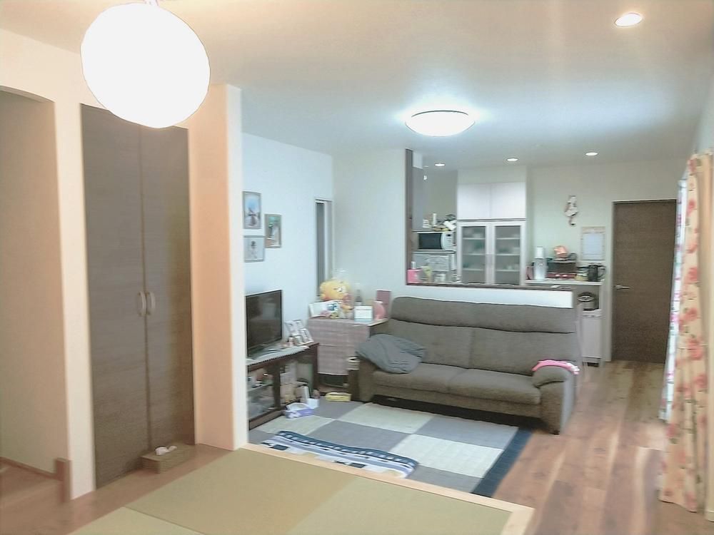Spacious 2-Story House for Sale in Nagaoka, Niigata - Thumbnail 2