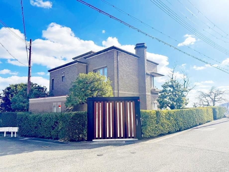 3LDK RC House for Sale in Nishikyo Ward, Kyoto - Thumbnail 2