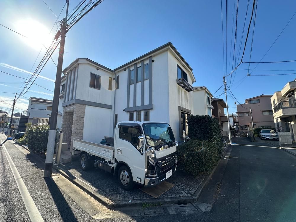 4LDK Corner House in Suginami, Tokyo - 75.99 Million Yen - Thumbnail 2
