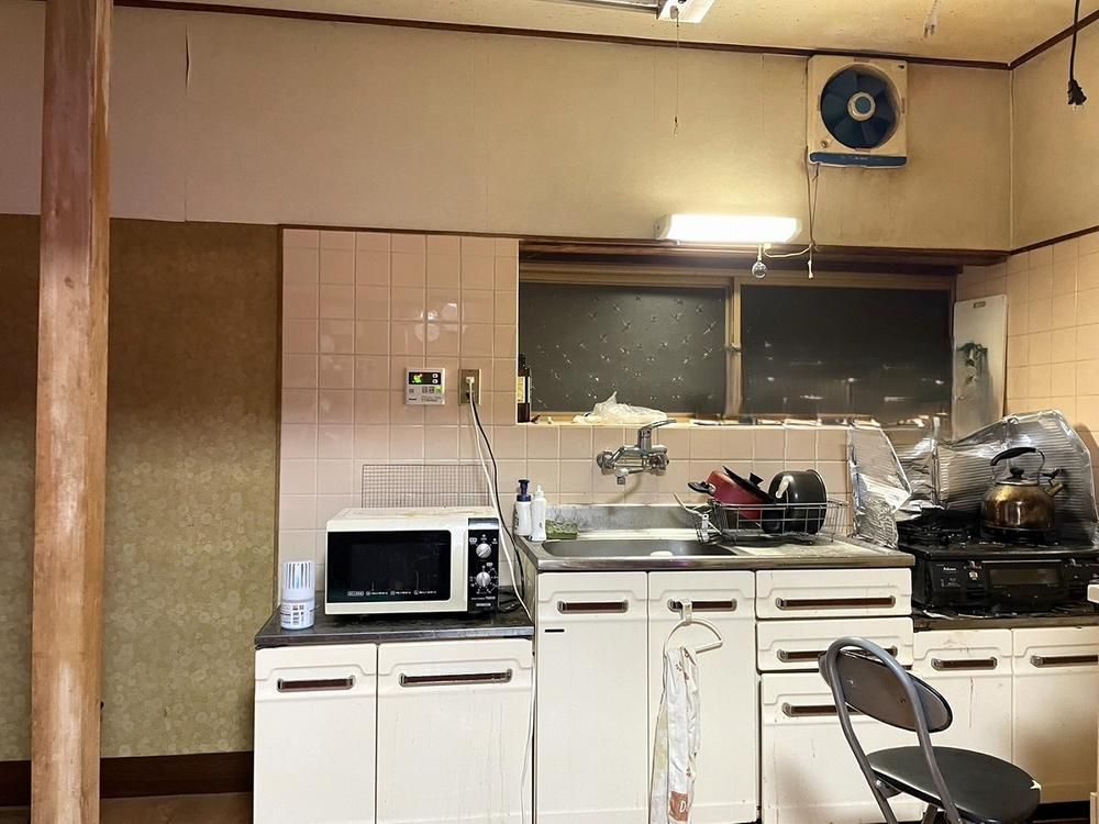 3DK House for Sale in Kure City, Hiroshima - 76.72m2 - Thumbnail 4