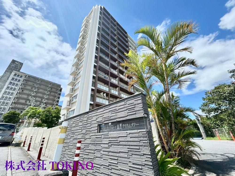 2LDK Apartment for Sale in Yamazato, Okinawa City, Okinawa - 35.8M Yen - Thumbnail 2