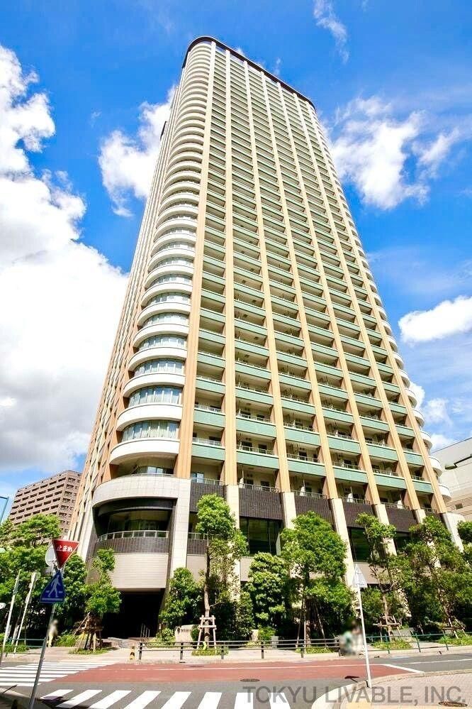 3LDK Apartment for Sale in Nakahara-ku, Kawasaki - 80.74m2 - Thumbnail 2