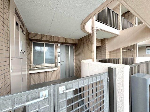 Renovated 3LDK Apartment in Kawaguchi, Saitama - Thumbnail 4