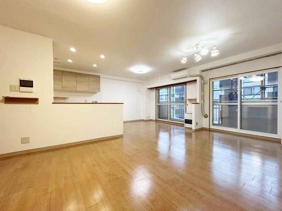 1LDK Apartment for Sale in Chuo-ku, Sapporo - 63m2 - Thumbnail 3