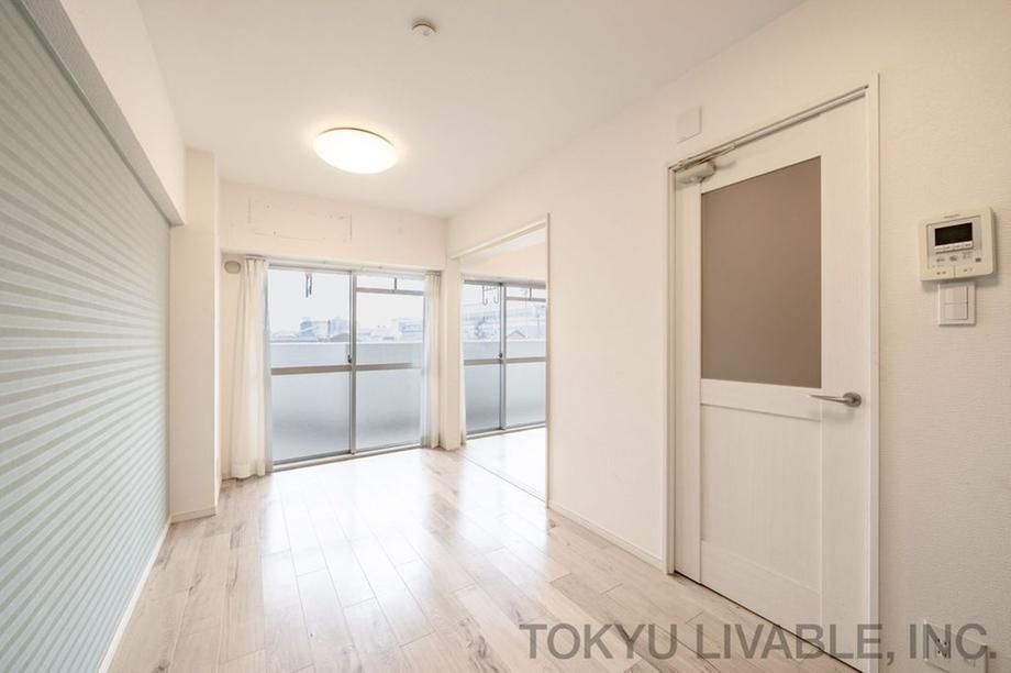 Renovated 2DK Apartment Near Wako-shi Station, Saitama - Thumbnail 2
