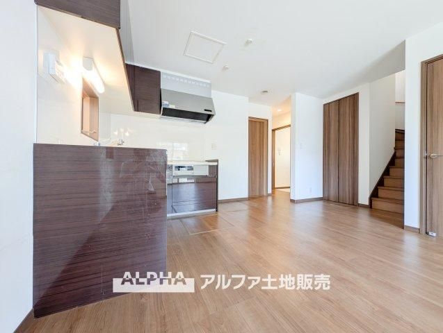 4LDK Detached House for Sale in Musashimurayama, Tokyo - Thumbnail 3