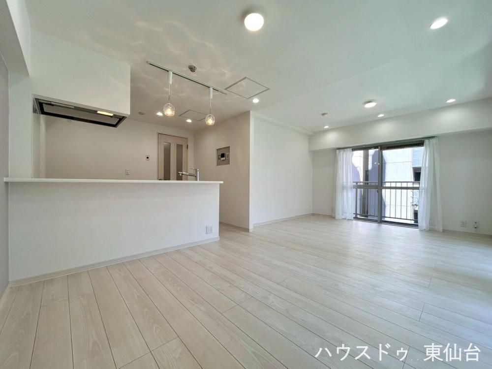 Renovated 2LDK Apartment in Excellent Eight, Sendai City - Thumbnail 4