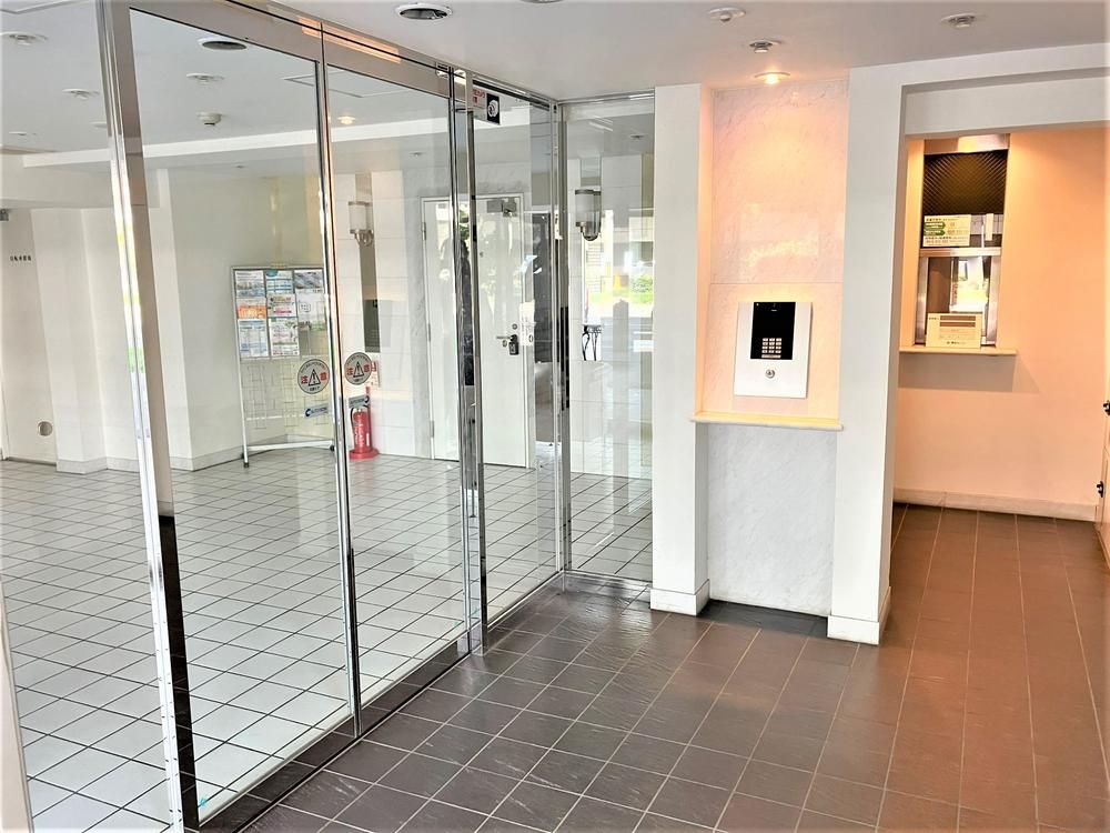 2LDK Apartment for Sale in Chuo-ku, Sapporo, 79.23 sqm - Thumbnail 3
