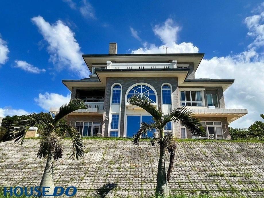 4LDK Ocean View House in Onna Village, Okinawa - Thumbnail 2