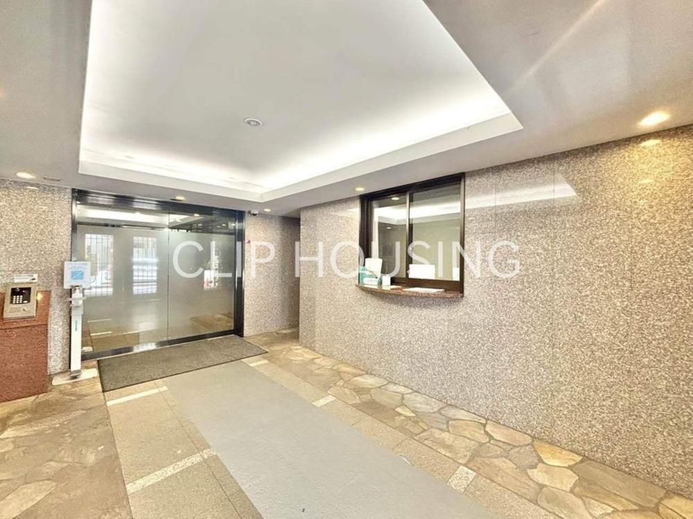 Renovated 2LDK Apartment for Sale in Atsugi City, Kanagawa - Thumbnail 4