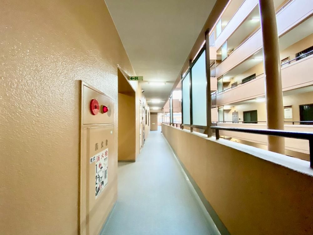 Renovated 2LDK Apartment in Aoba Ward, Sendai, 61.88m2 - Thumbnail 2