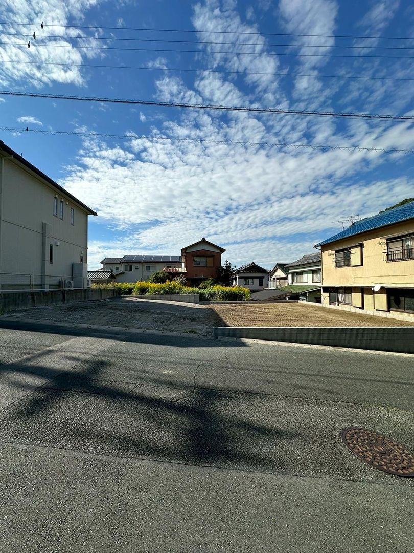 Land for Sale in Gamagori, Aichi - 183m2 Plot, Quiet Residential Area - Thumbnail 2