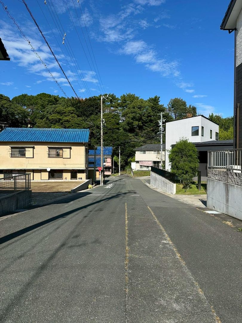 Land for Sale in Gamagori, Aichi - 183m2 Plot, Quiet Residential Area - Thumbnail 3