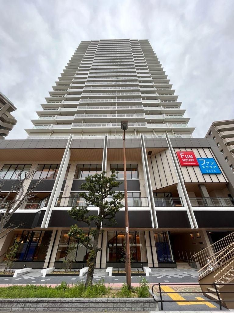 3LDK Apartment for Sale in Nagasaki City - 67.36m² - Thumbnail 2