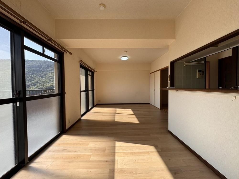 3LDK Apartment for Sale in Nagasaki City - 67.36m² - Thumbnail 4