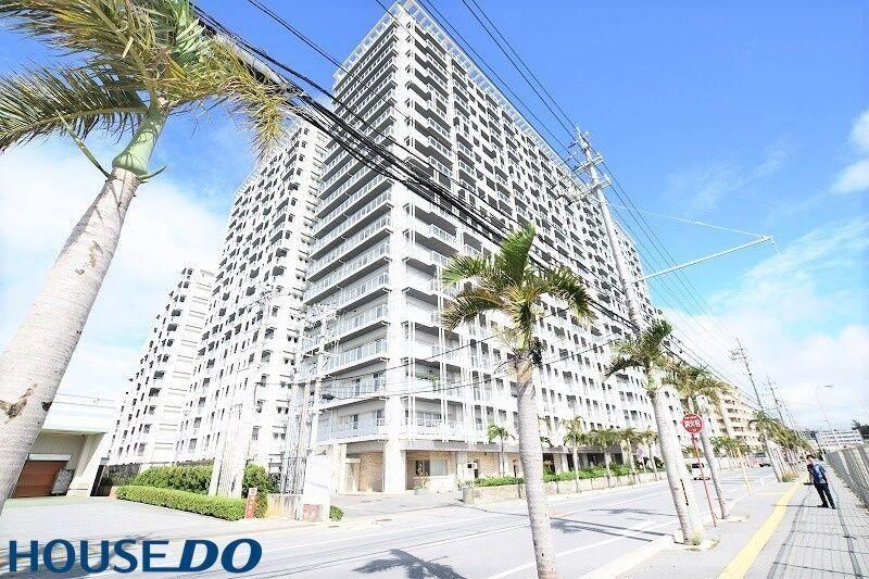 3LDK Apartment for Sale in Chatan, Okinawa - 75M Yen - Thumbnail 2