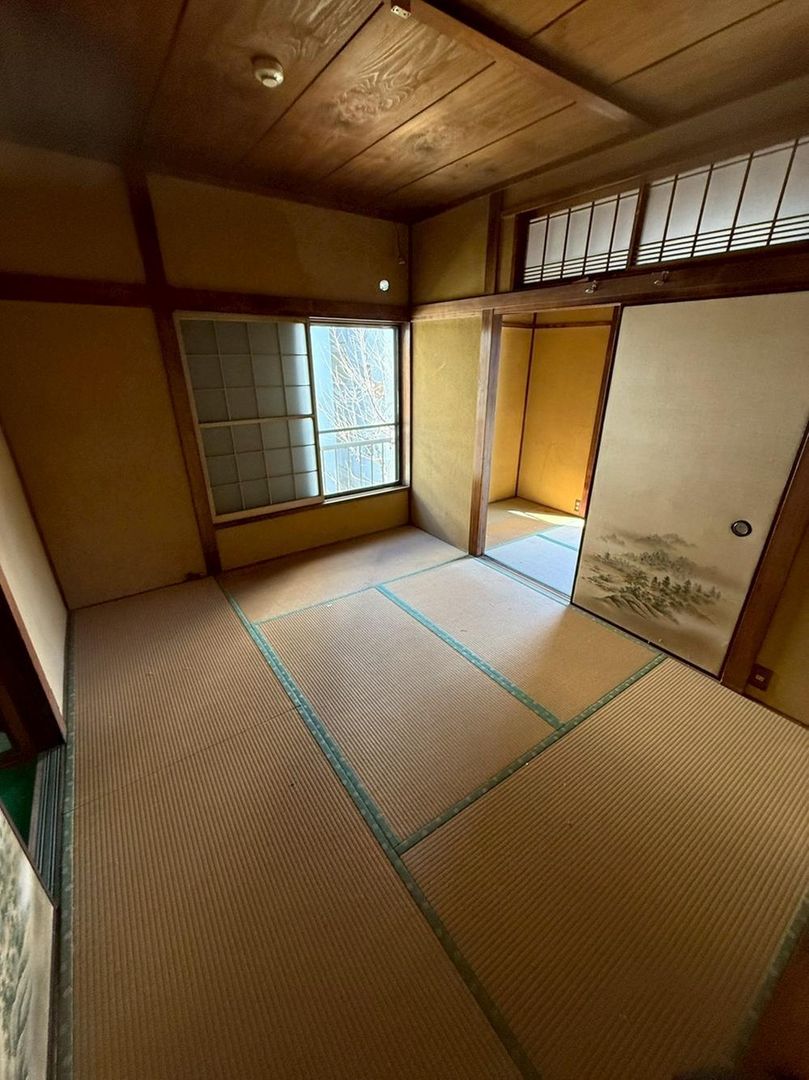 3LDK House in Ikebukuro-honcho, Toshima City, Tokyo - Thumbnail 2