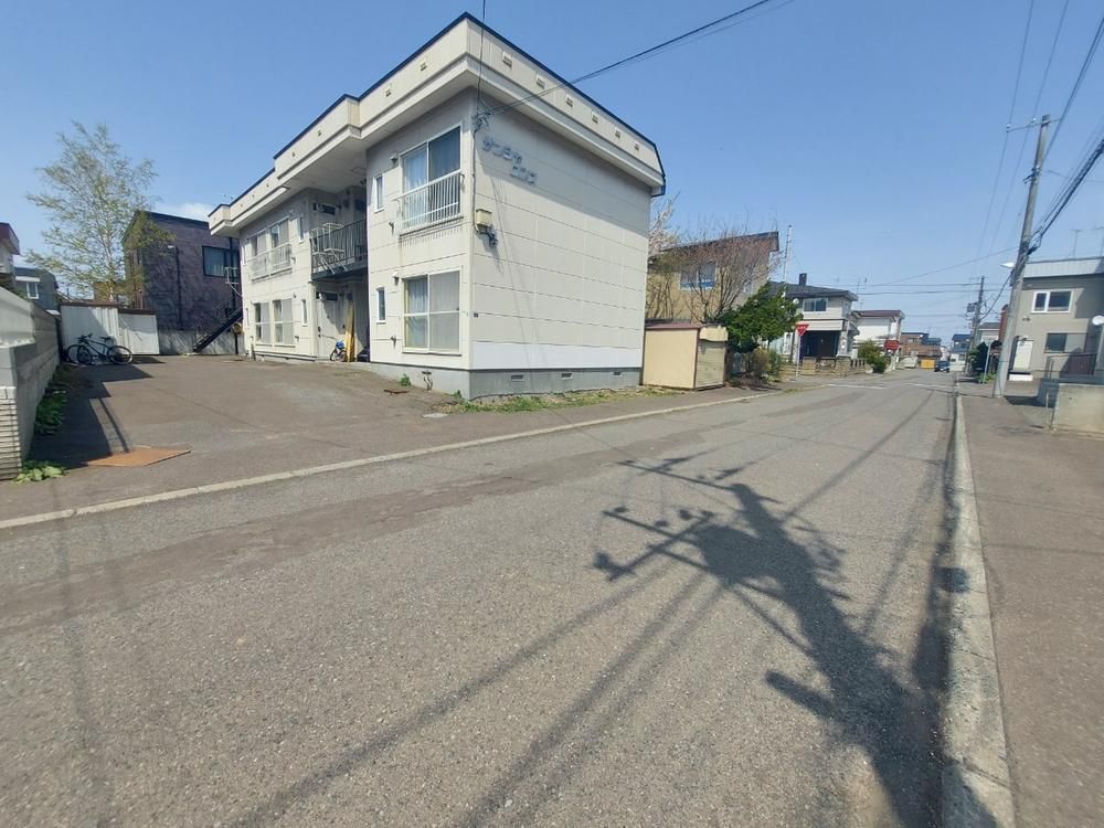 200 sqm Land for Sale in Kita-ku, Sapporo, Hokkaido - Thumbnail 2