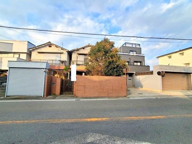 Land for Sale in Neyagawa, Osaka - 136.8 sqm Plot Near Korien Station - Thumbnail 2