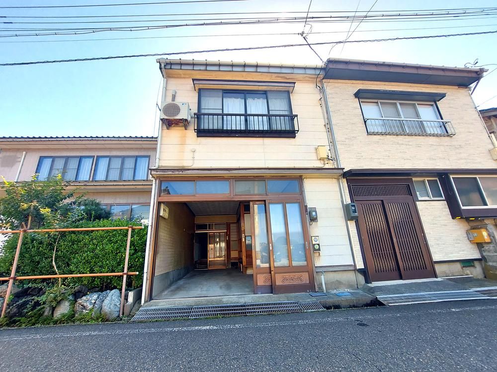 6DK Akiya House 103m2 in Joetsu, Niigata for 900,000 Yen - Thumbnail 2