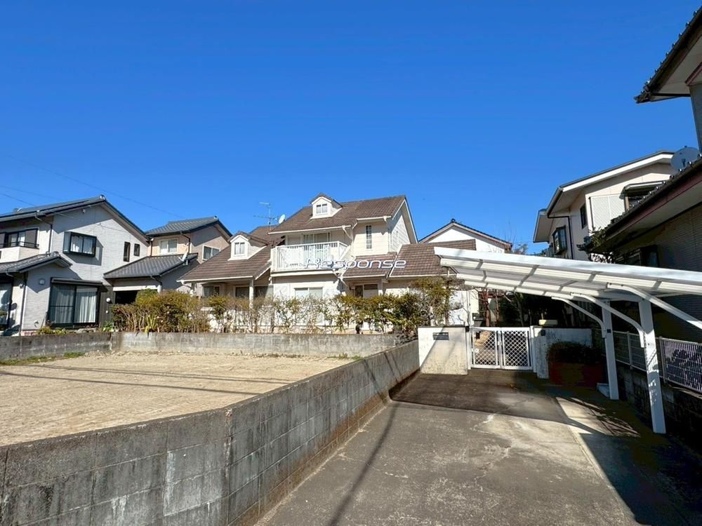 4LDK Detached House for Sale in Otsuka-cho, Miyazaki - 19.8 Million Yen - Thumbnail 3