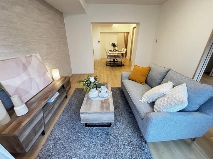 Renovated 3LDK Apartment Near Musashi-Nakahara Station, Kawasaki - Thumbnail 4