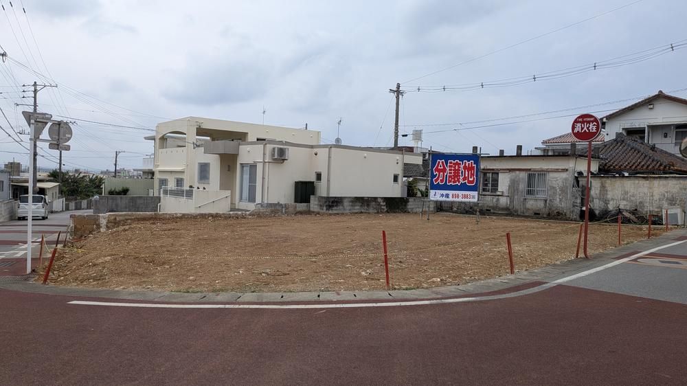 Building Land in Yomitan, Okinawa - 2 Parcels for Sale - Thumbnail 2