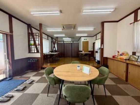Fully Renovated 3LDK Apartment in Kochi City, 70m² - Thumbnail 2