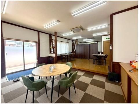 Fully Renovated 3LDK Apartment in Kochi City, 70m² - Thumbnail 3